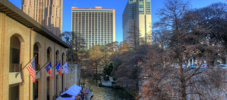 san-antonio-texas-town-buildings